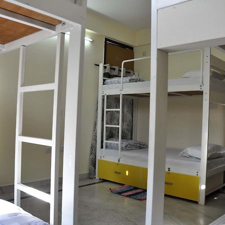 Friends Hostel New Delhi Buitenkant foto
