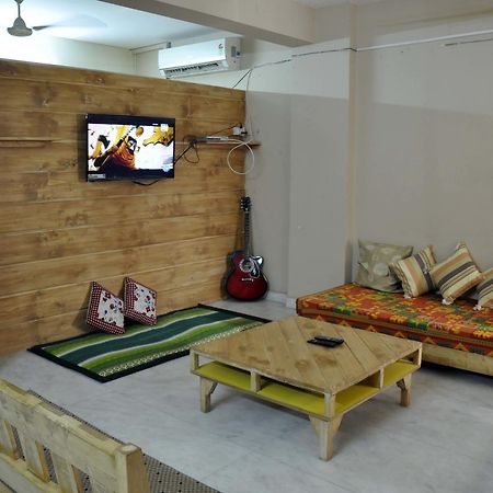 Friends Hostel New Delhi Buitenkant foto