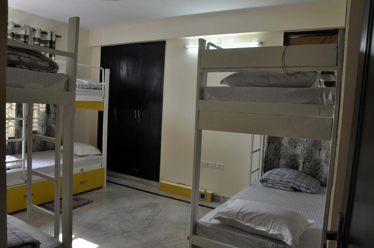 Friends Hostel New Delhi Buitenkant foto