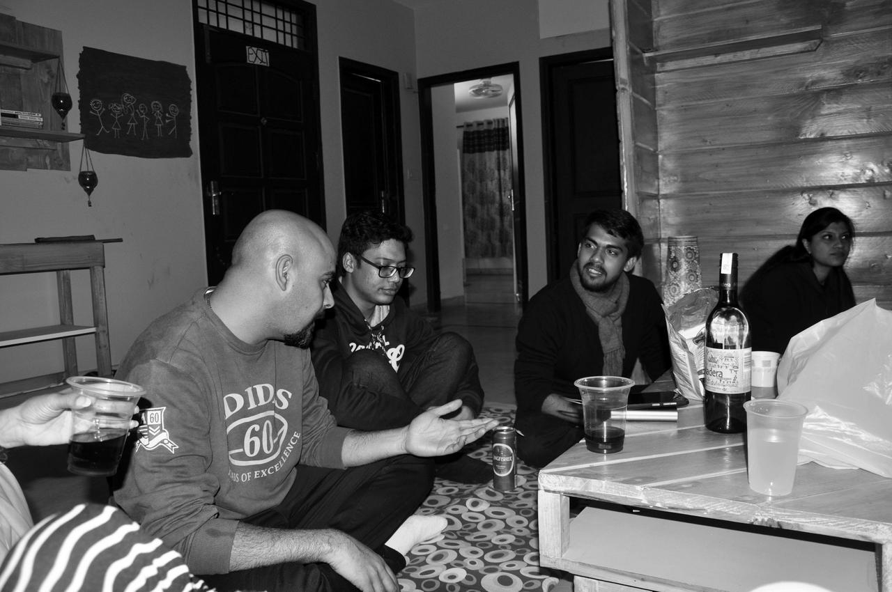 Friends Hostel New Delhi Buitenkant foto